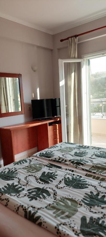 Athena Apartments Vitaládesz Kültér fotó
